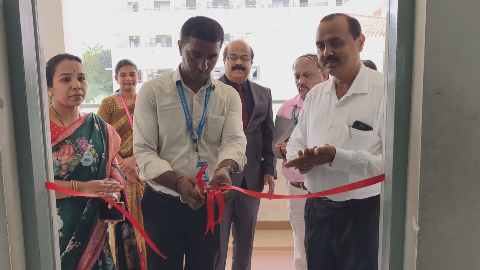 மத்திய அரசின் நெசவாளர் சேவை மையம் மற்றும் கோவை ராமநாதபுரத்திலுள்ள சில்க் வில்லேஜ் கைத்தறி ஆராய்ச்சி பயிற்சி மையம் இணைந்து, 45 நாட்கள் மத்திய அரசின் சமர்த் திட்டத்தின் கீழ் கைத்தறி நெசவுத்திறன் மேம்பாட்டு பயிற்சி வகுப்புகள் துவக்கவிழா